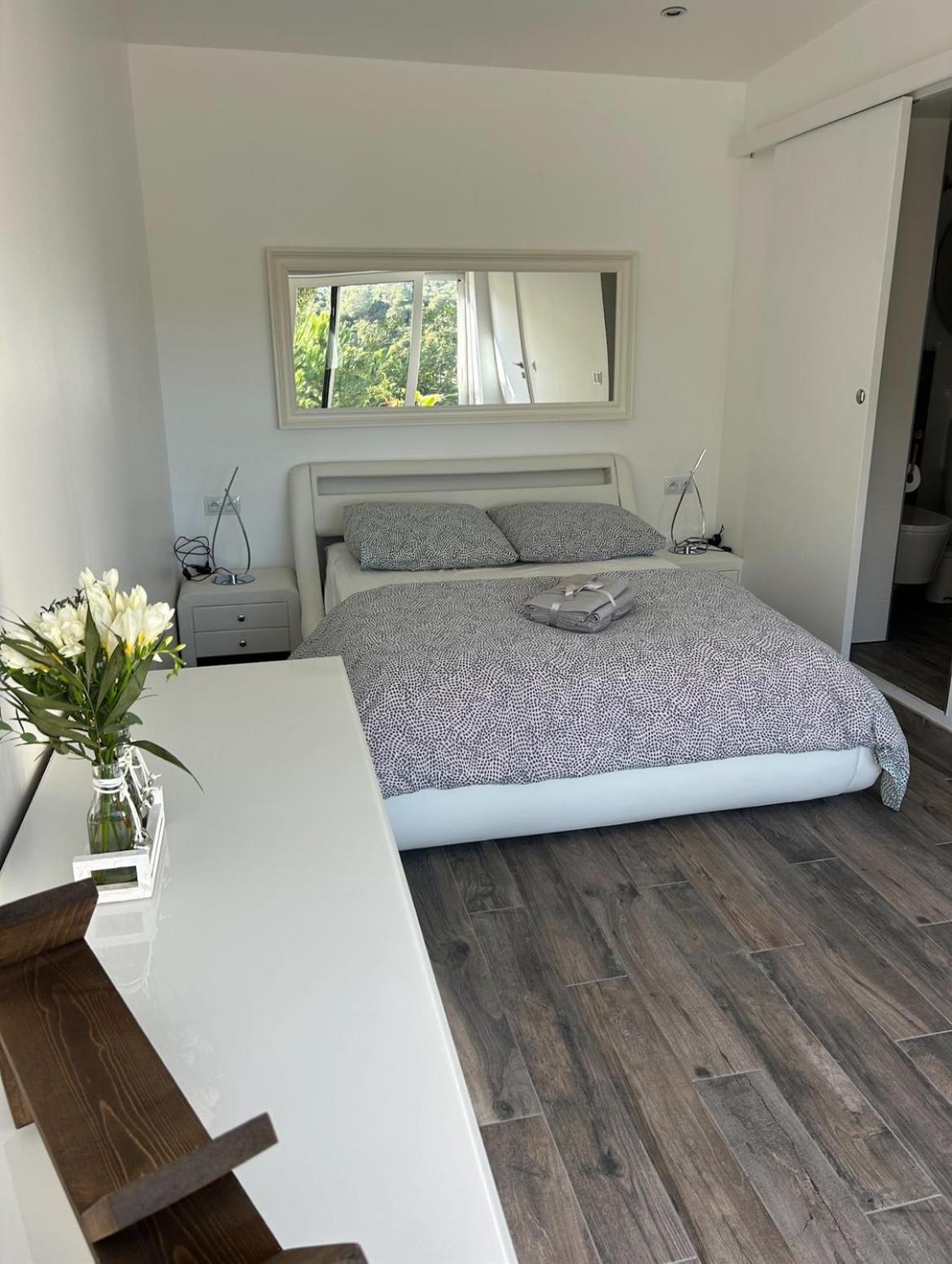 Belle Chambre Privee Avec Le Jardin Privatif Et Le Jacuzzi Cavalaire-sur-Mer Exterior foto