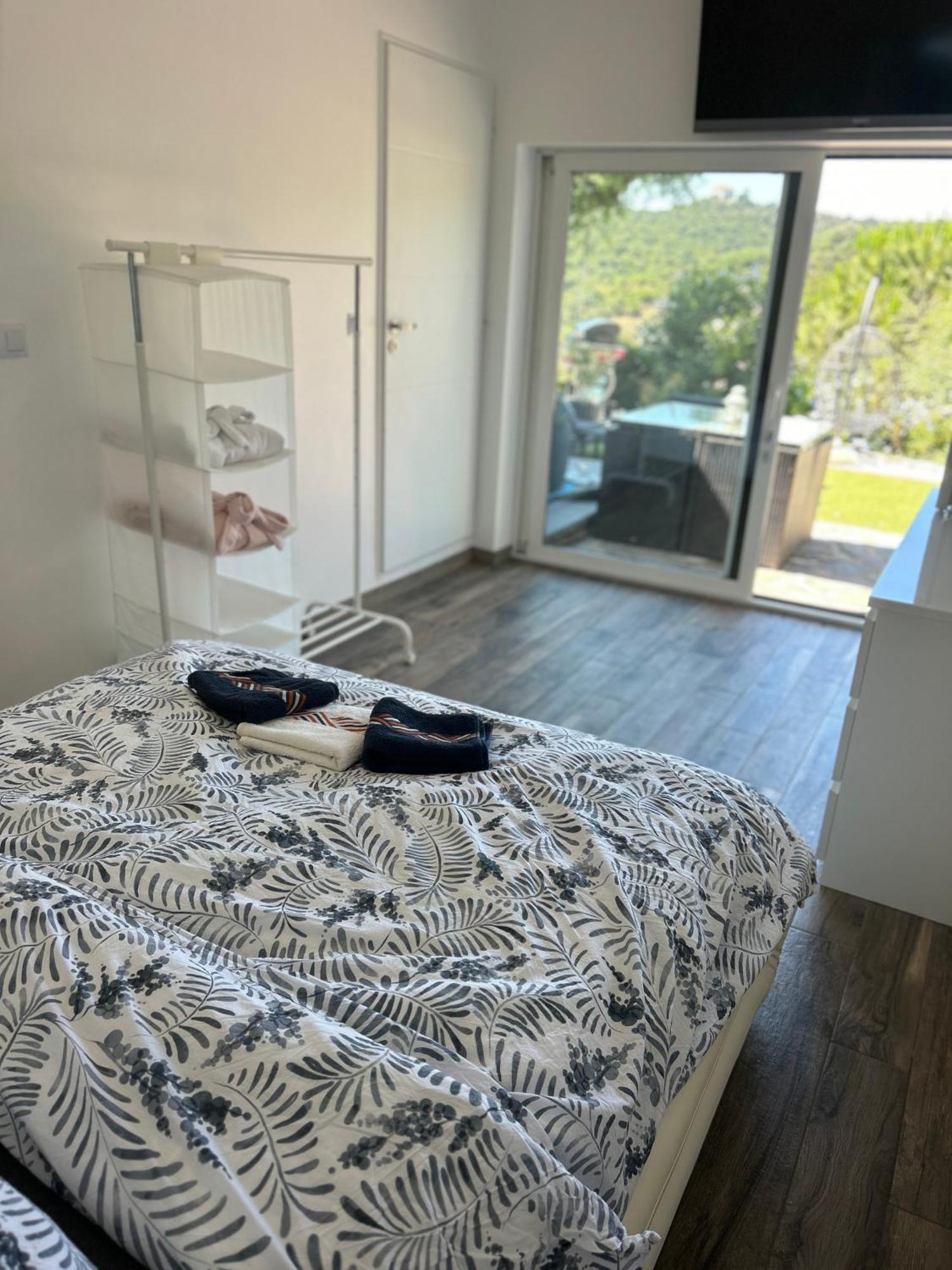 Belle Chambre Privee Avec Le Jardin Privatif Et Le Jacuzzi Cavalaire-sur-Mer Exterior foto