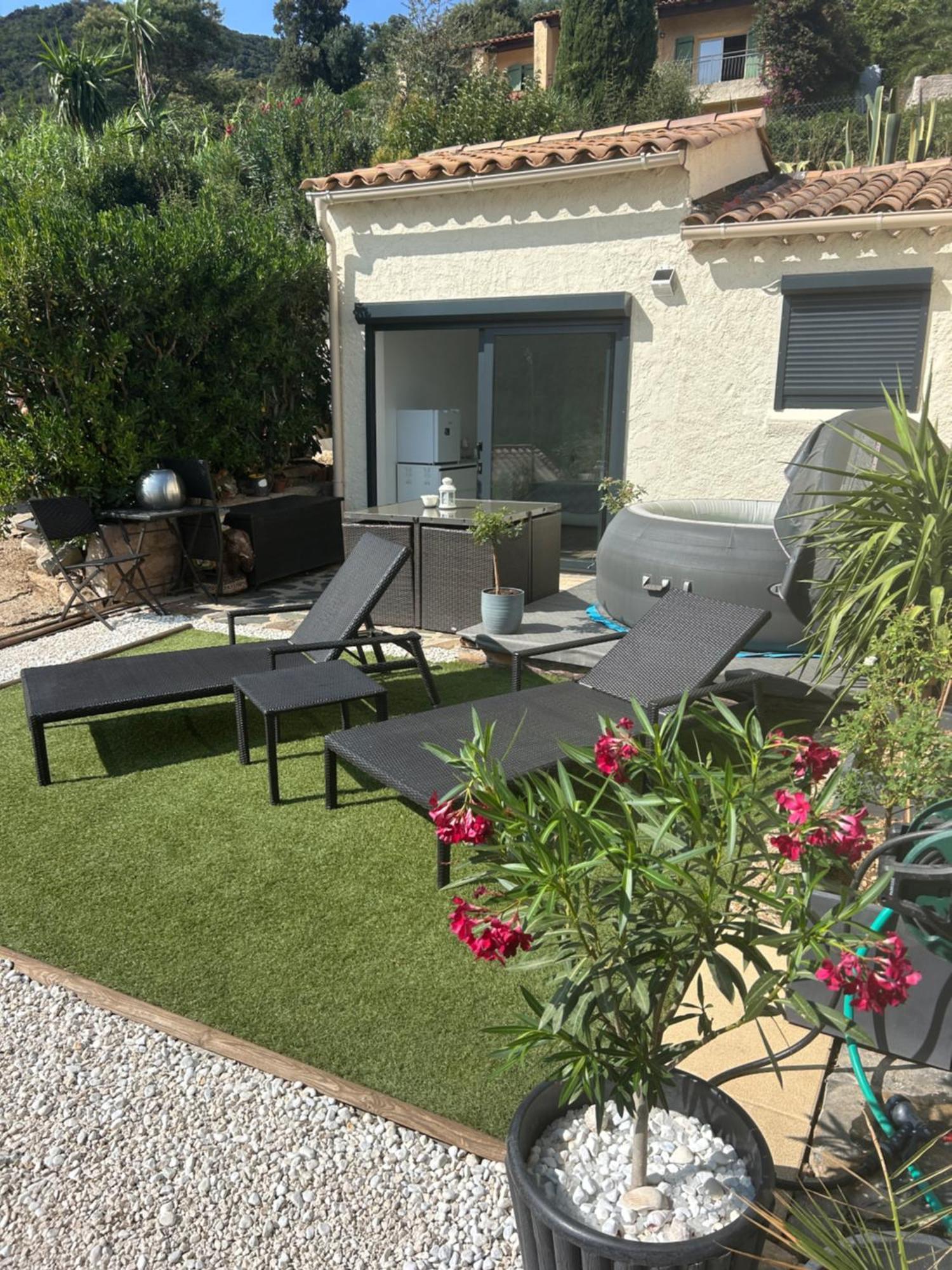 Belle Chambre Privee Avec Le Jardin Privatif Et Le Jacuzzi Cavalaire-sur-Mer Exterior foto